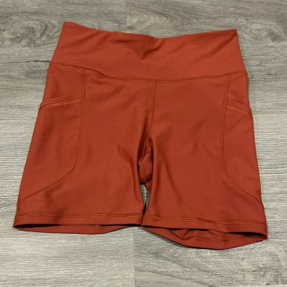 Old Navy Active Women's Powersoft High Rise Biker Shorts w/pockets